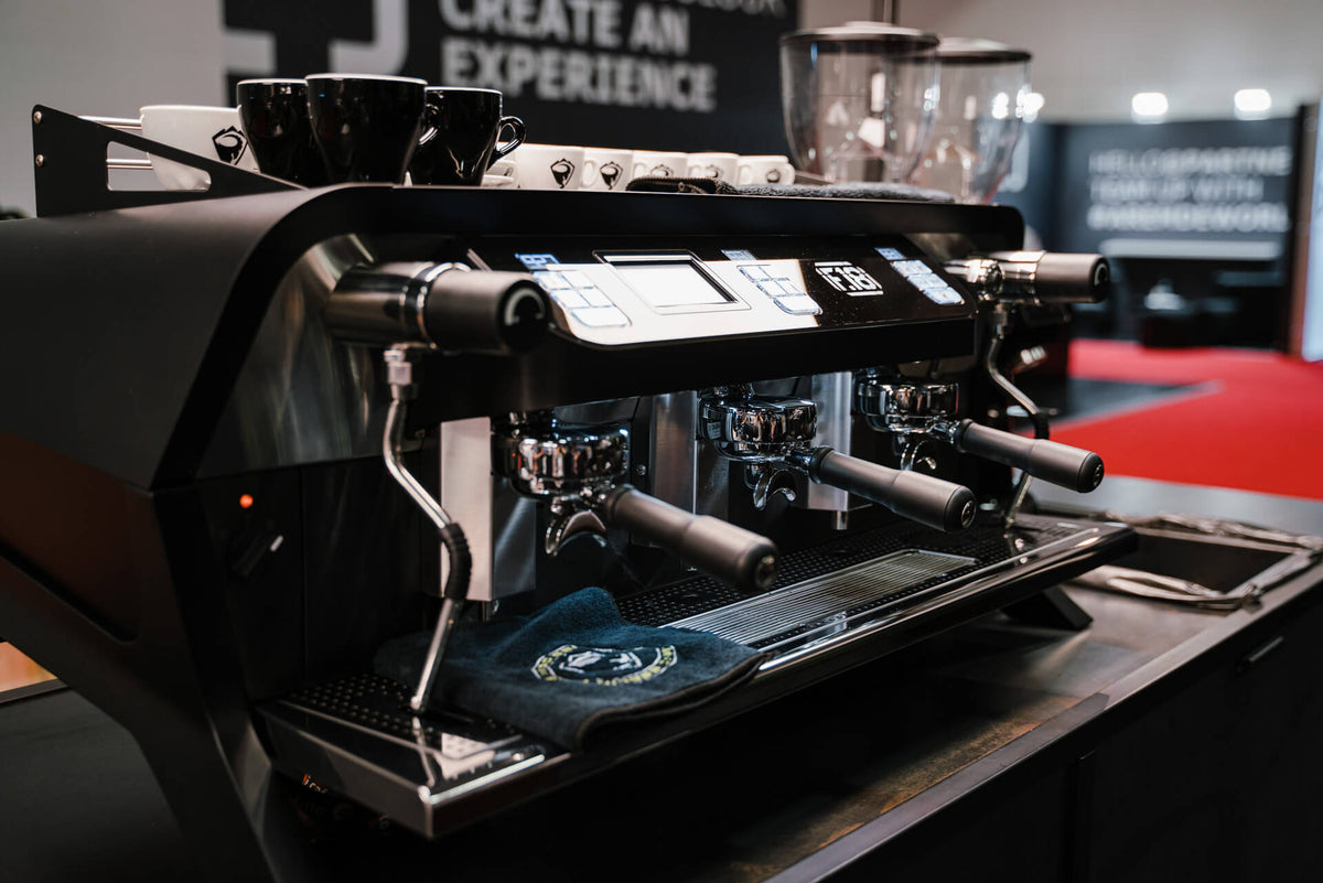 Sanremo F18 front three-quarter control and group view